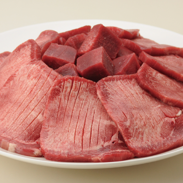牛タンまるごと一本 500g _01